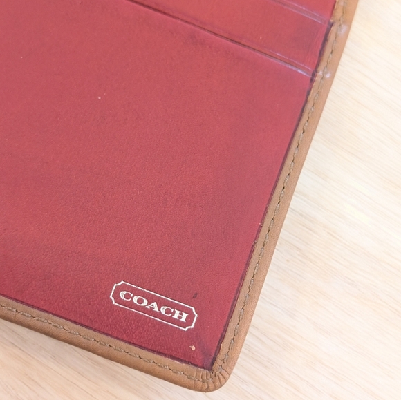 Coach Bi Fold Camel Wallet Leather Red Interior - Picture 4 of 7